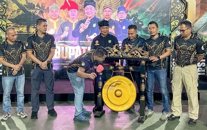 Buka Kejuaraan Pencak Silat, Bupati Alex: Momentum Jaring Atlet Potensial