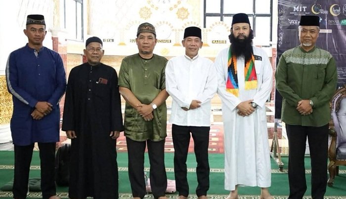 Buka Seminar Keagamaan, Wabup Jamhuri: Komitmen Bangun SDM