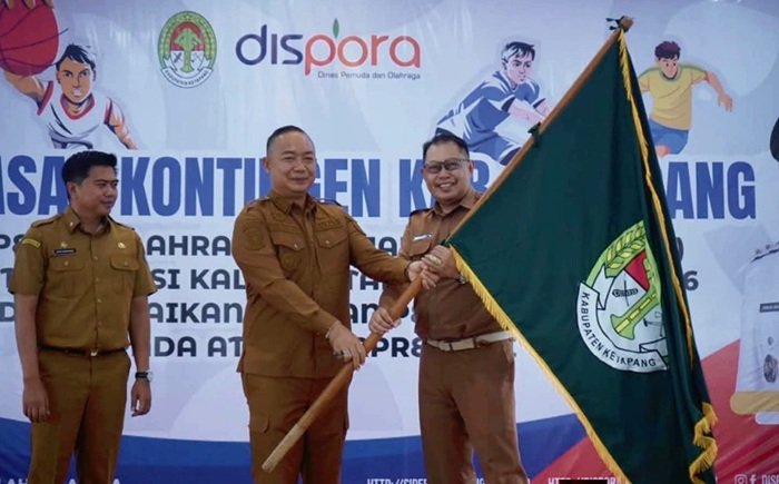 Bupati Alex Lepas Kontingen Popda Ketapang untuk Berlaga di Tingkat Provinsi