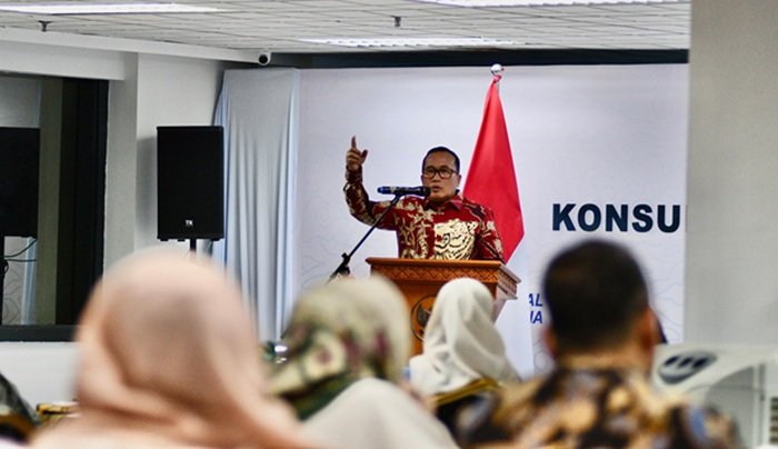 Bupati Sujiwo Minta Tindak Lanjuti Kunjungan di KJRI Kuching