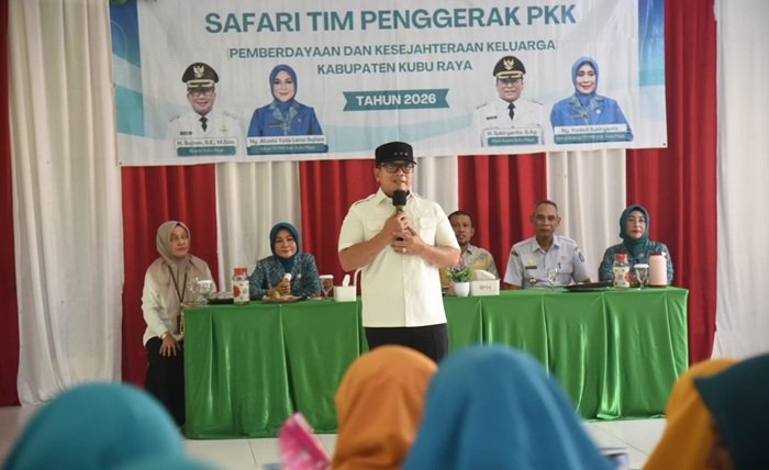 Bupati Sujiwo Tegaskan Peran Strategis Ibu-ibu PKK