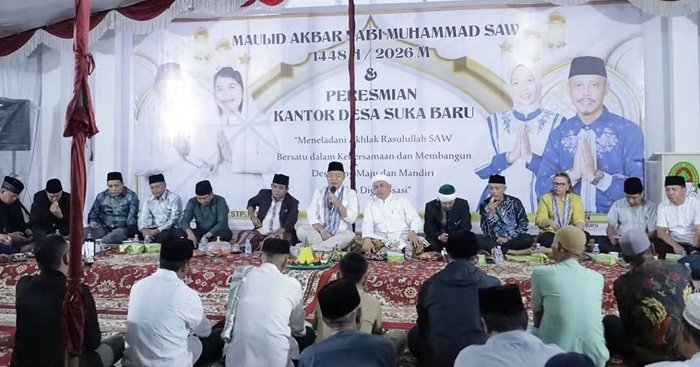 Hadiri Maulid Nabi, Bupati Alex Resmikan Kantor Desa Suka Baru