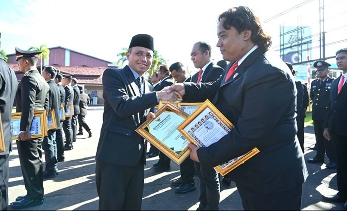 Hadiri Upacara Hari Bhayangkara, Sekda Ketapang Ajak Perkuat Sinergi