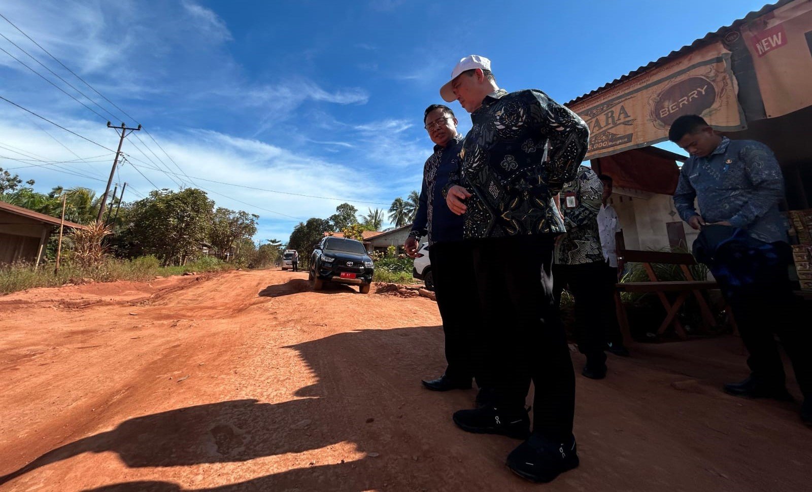 Jalan Rusak di Kabupaten Ketapang dan Kayong Utara Segera Diperbaiki dengan Skema Fungsional