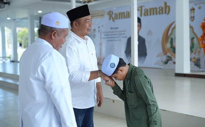 Jelang MTQ XXXIII, Bupati Ketapang Jamu Qari Juara Internasional