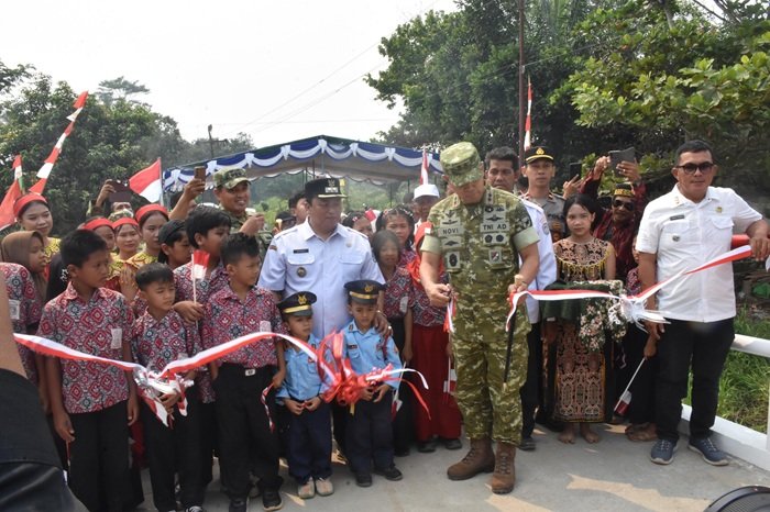 Jembatan Garuda Diresmikan, Mobilitas Warga Kubu Kini Lebih Lancar