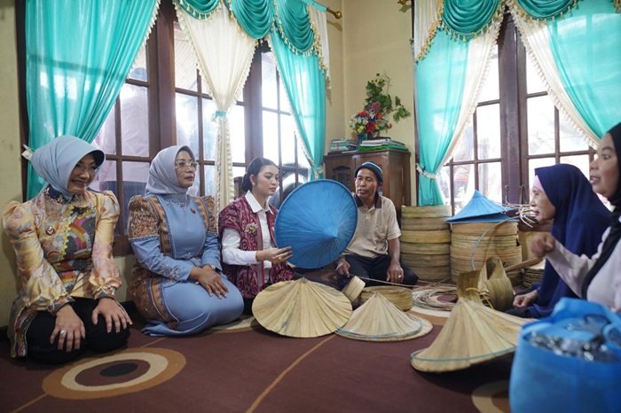 Jubaidah Senang Dikunjungi Istri Wapres, Beri Semangat Berkarya dan Inovasi