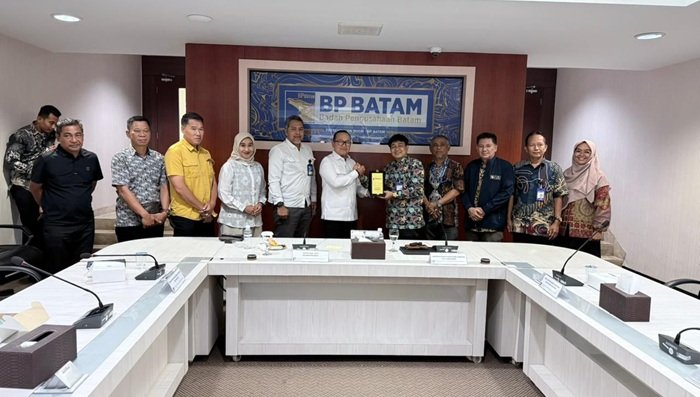 Kunjungi BP Batam, Bupati Sujiwo Gali Referensi Peningkatan Layanan Air Bersih