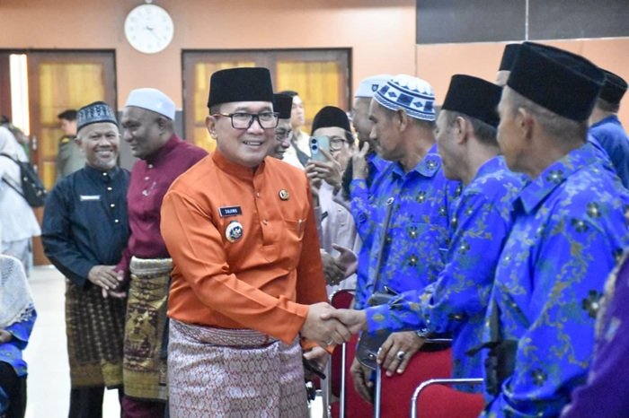 Lepas JCH Kubu Raya, Bupati Sujiwo Sebut Jemaah Duta Negara