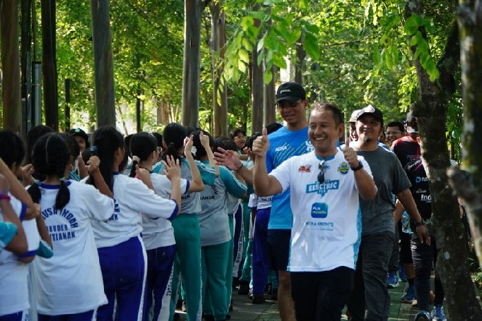 Level Up Your Energy! Cara PLN UIP KLB Kompak Bergerak Tanpa Emisi