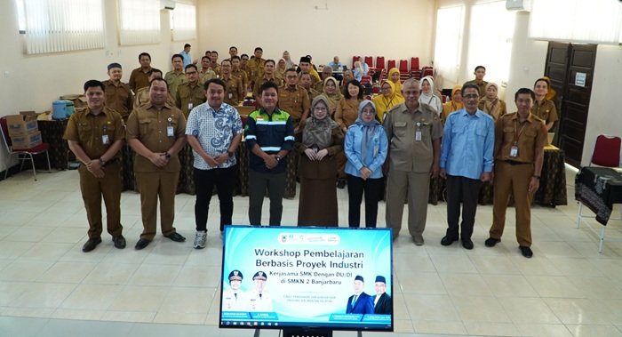 Momen Hari Pelanggan Nasional, PLN UP2B Kalselteng Dorong Penguatan SDM Lewat Pendidikan Vokasi