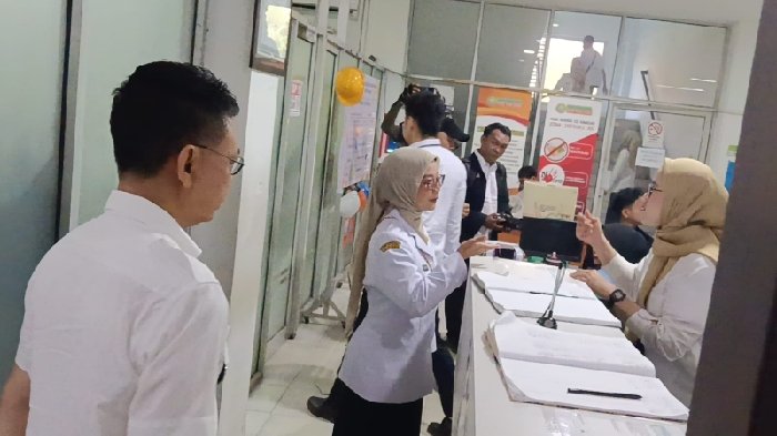 Pastikan Pelayanan Publik Optimal Pasca Libur Lebaran, Wako Pontianak Sidak ASN