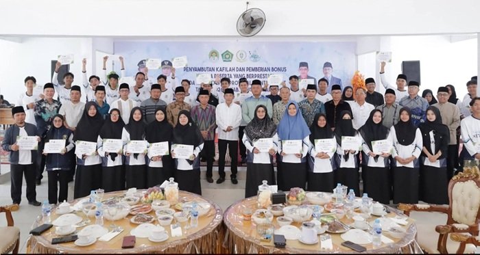 Pemkab Ketapang Serahkan Bonus Kafilah Berprestasi di MTQ XXXIV Kalbar