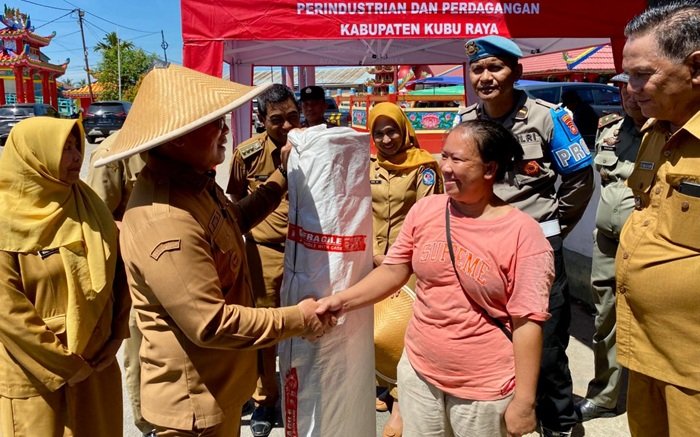 Penataan Pasar Kakap, Pemkab Kubu Raya Siapkan Kios dan Tenda Sementara