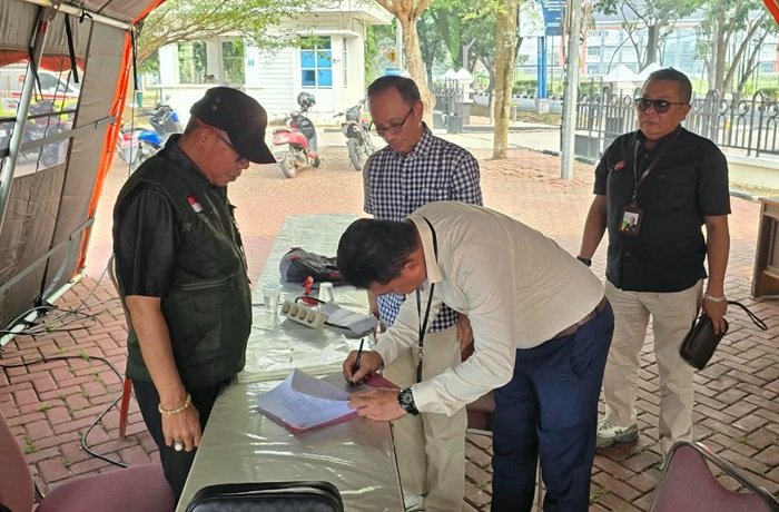 PT Pegadaian Bantu Perlengkapan dan Vitamin untuk Petugas Penanganan Karhutla di Kubu Raya
