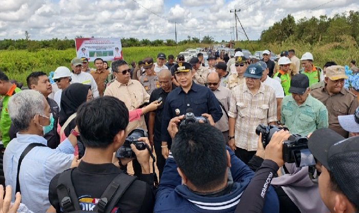 Ruas Jalan Pelang - Kepuluk di Ketapang Diresmikan