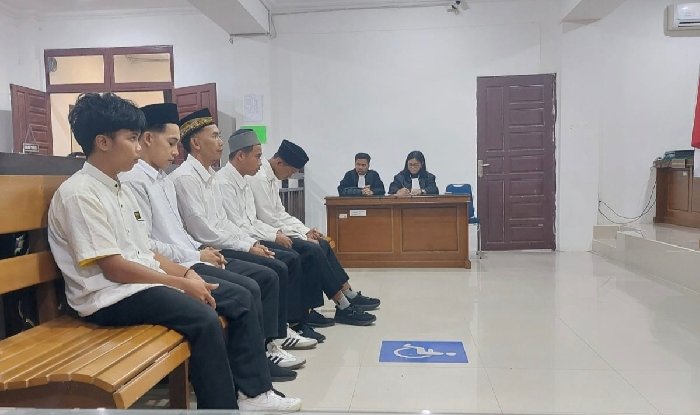 Seludupkan Narkoba Bersama Tiga Warga Malaysia di Kapuas Hulu, Lima WNI Dipenjara 20 dan 18 Tahun