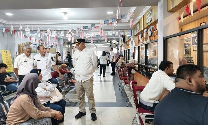 Sidak Disdukcapil, Bupati Ketapang Temukan Blanko KTP Habis dan Warga Hulu Masih Kesulitan Akses