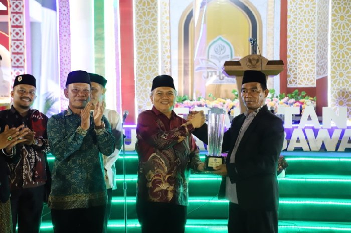 Sungai Kakap Pertahankan Juara Umum MTQ Kubu Raya