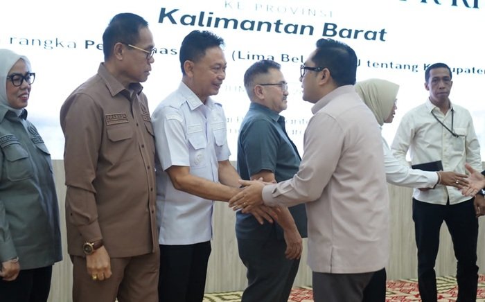 Wako Edi Perjuangkan Warga Perumnas IV dan Star Borneo 7 Masuk Pontianak
