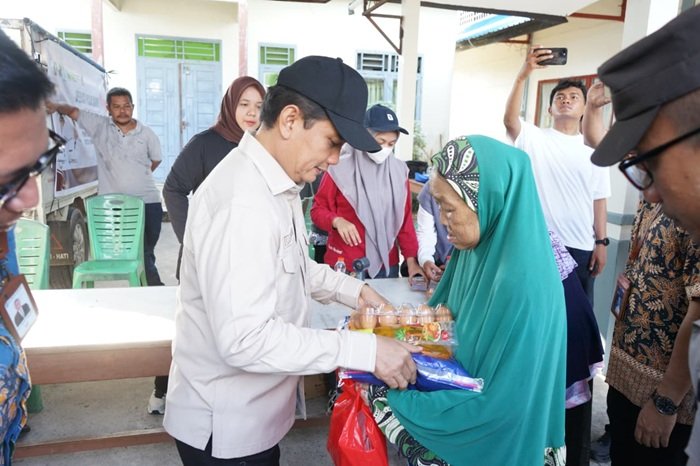 Warga Terbantu Pasar Murah Pontianak Jelang Idul Adha