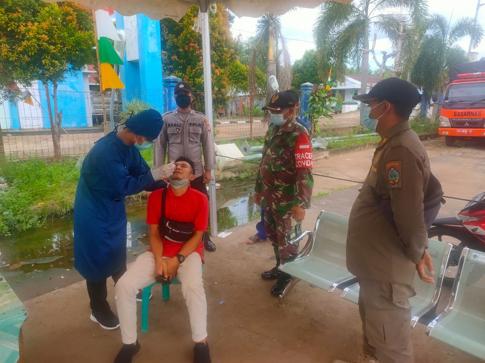 Satgas Covid-19 KTB Lakukan Pengecekan Penumpang Speedboat dan Kapal Klotok