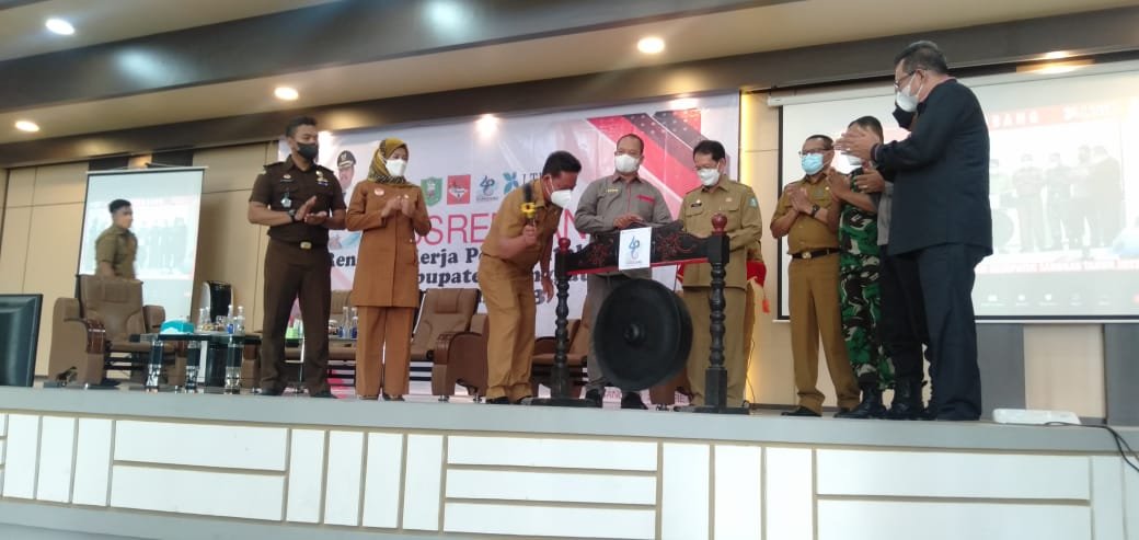 Demi Pembangunan Sanggau 2023, Paolus Hadi Mau 'Ngamen' ke Midji