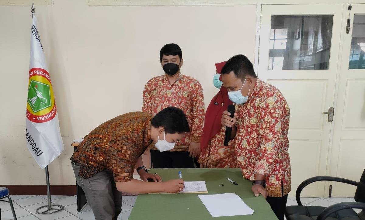 Ketua DPD PPNI Sanggau Minta Perawat Maksimal Melayani