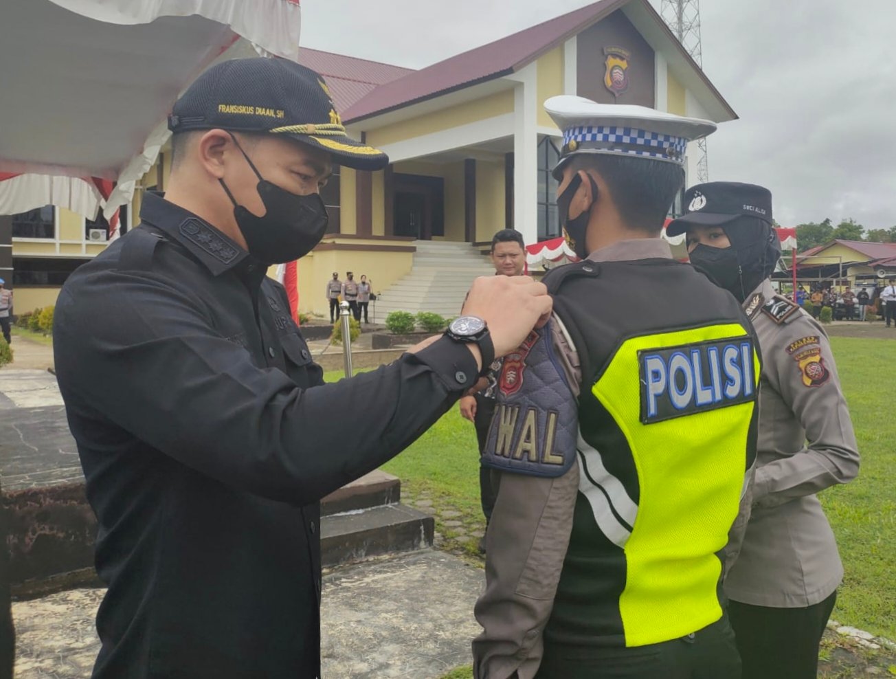 Bupati Kapuas Hulu Pimpin Apel Gelar Pasukan Operasi Lilin 2022