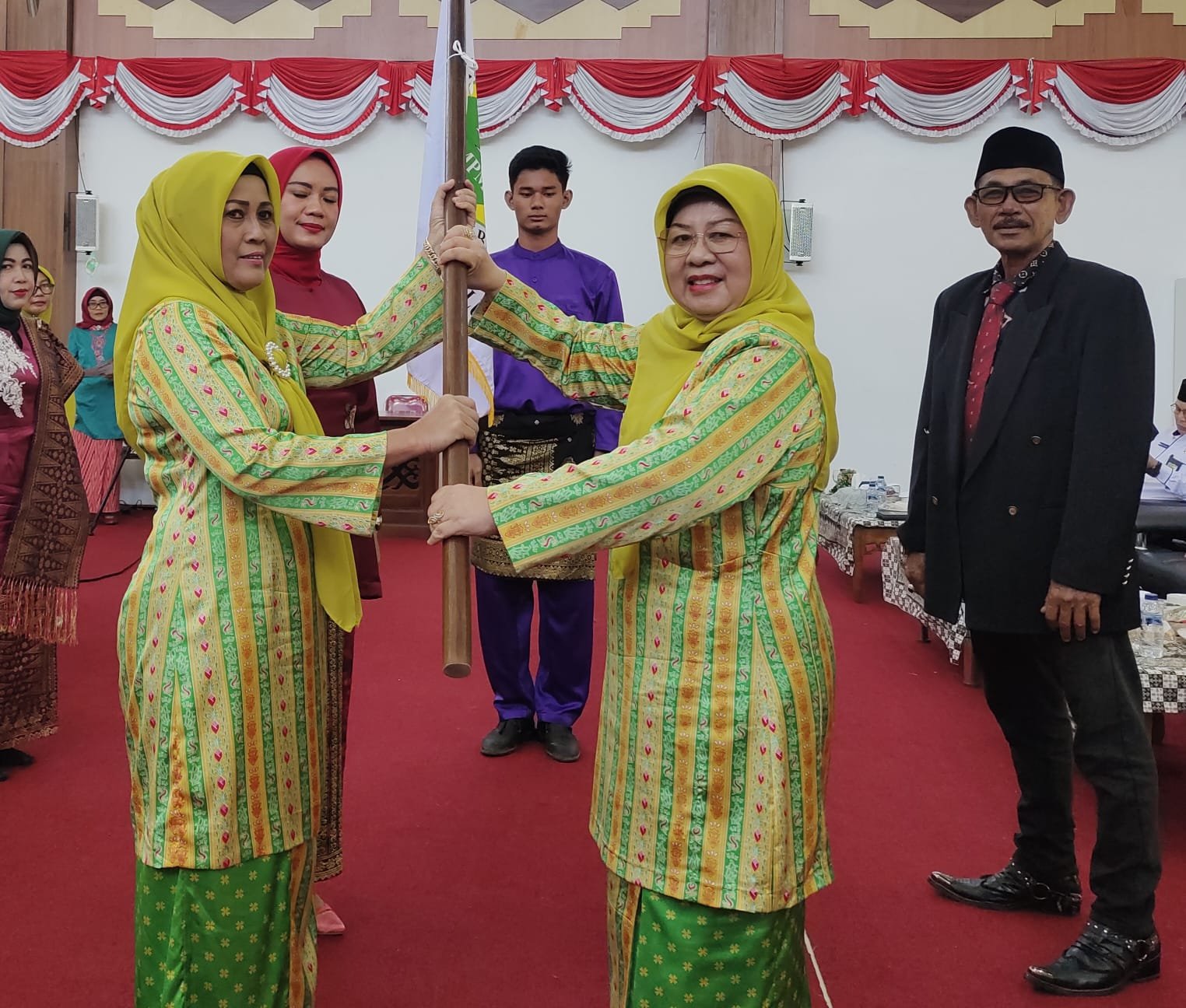 Ana Mariana Kembali Pimpin Perempuan Melayu Kapuas Hulu Periode 2022-2026