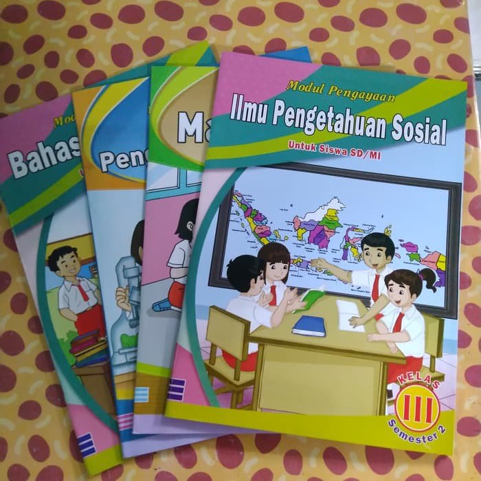 Praktik Jual Beli Buku di SDN 04 Putussibau, Orangtua Murid Keberatan