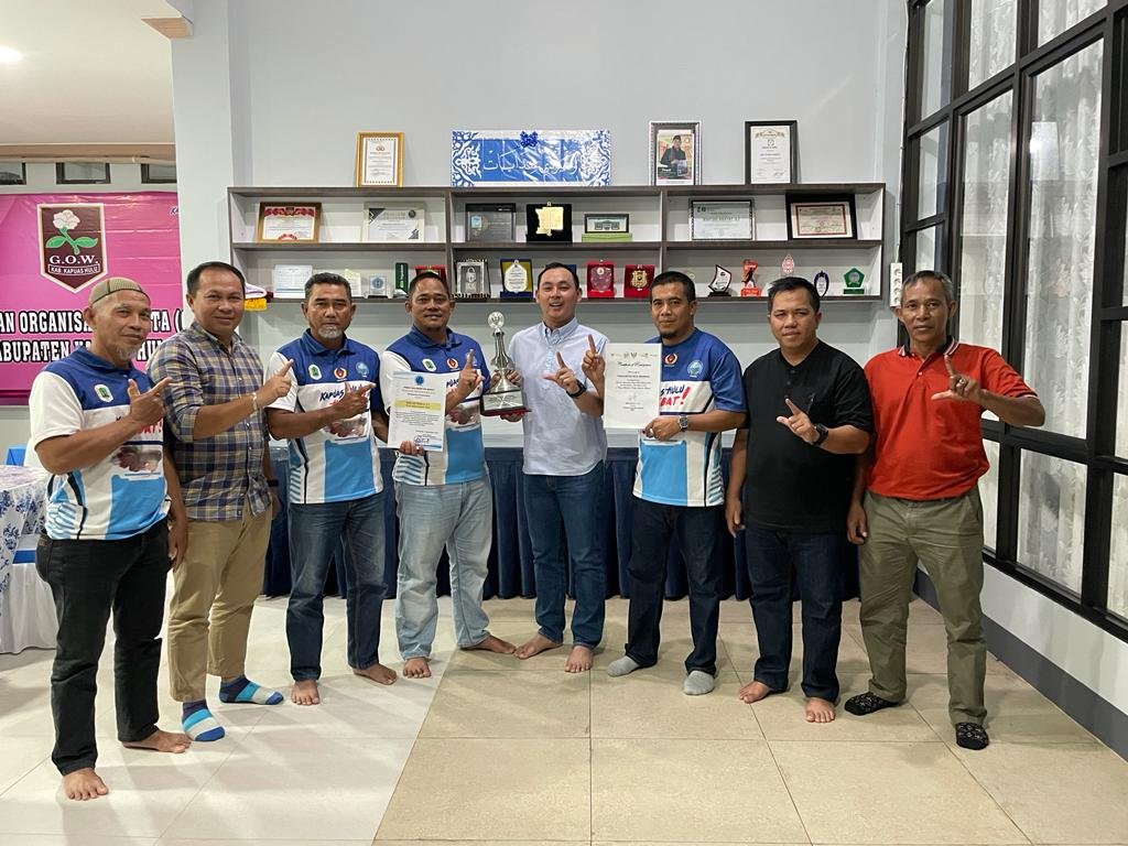 Torehkan Prestasi di Malaysia, PODSI Serahkan Piagam dan Penghargaan kepada Pemkab Kapuas Hulu