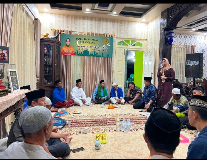 Anggota DPD RI Sampaikan Nilai Empat Pilar Kebangsaan di Kapuas Hulu