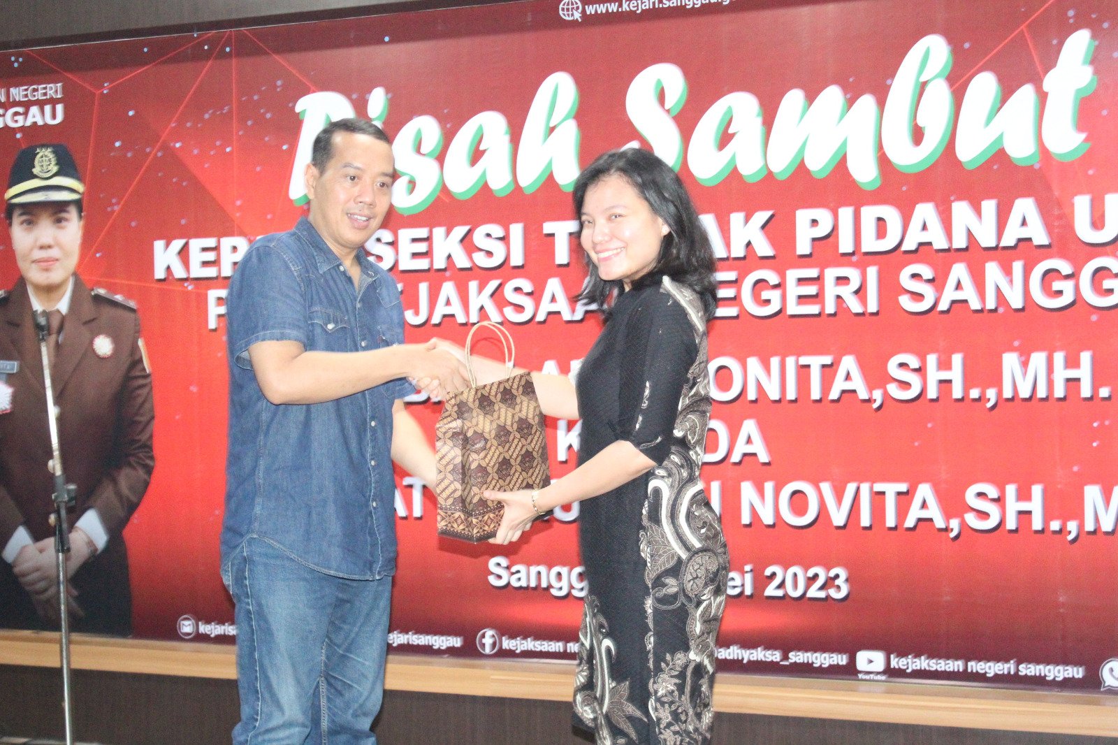 Dian Novita Gantikan Monita Jabat Kasi Pidum Kejari Sanggau 