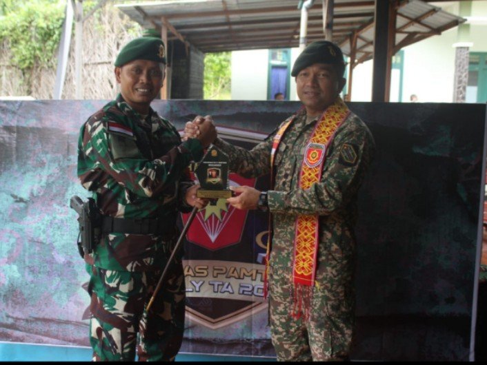 Tentara Diraja Malaysia Kunjungi Makotis Satgas Pamtas 