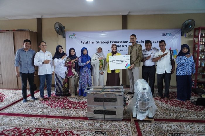 Sasarkan Naik Kelas, PLN Berikan Pelatihan dan Pengadaan Alat Penunjang Produksi untuk Komunitas UMKM di Kubu Raya