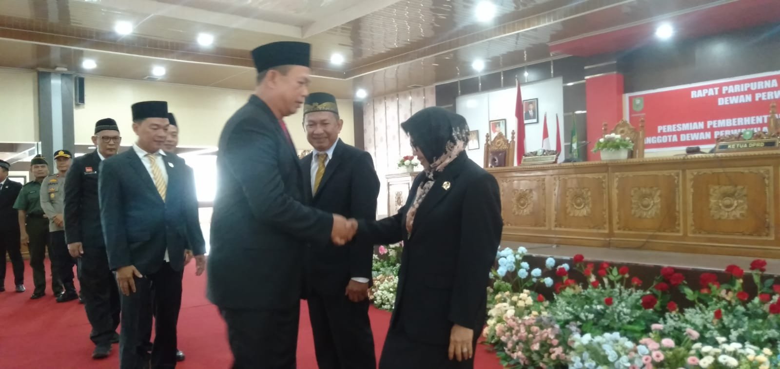 Proses PAW, Yunita Resmi Dilantik Jadi Anggota DPRD Sanggau Periode 2019-2024