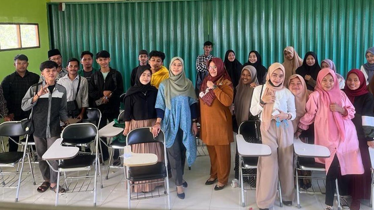 Tips dan Trik Menyusun Proposal Penelitian dan Publikasi Ilmiah untuk Mahasiswa FE UNU Kalbar