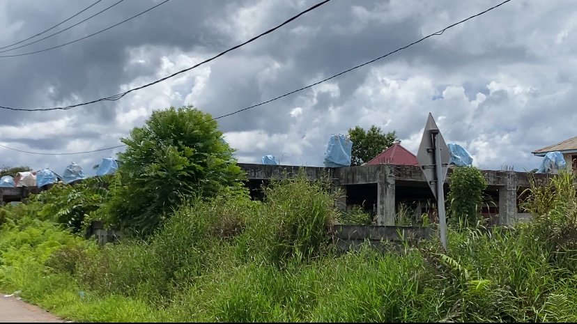 Sempat Terhenti, Pembangunan Gedung Paroki Putussibau Dilanjutkan Tahun 2025