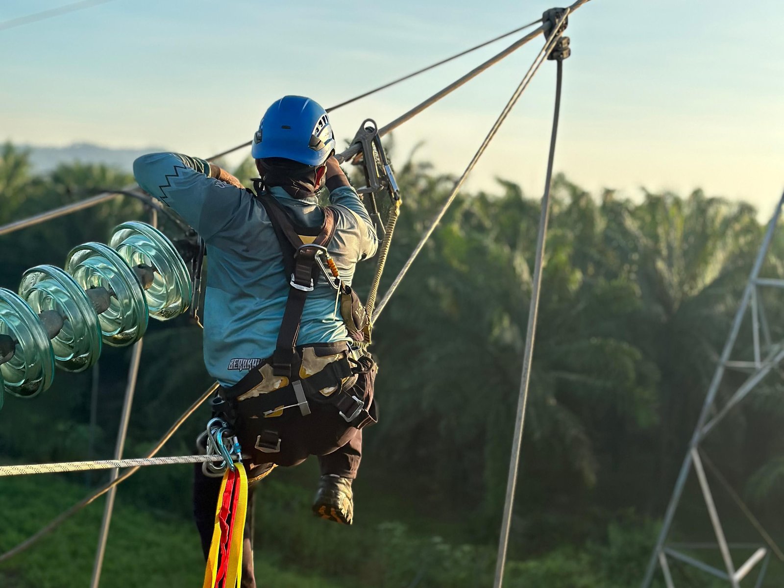 PLN Gercep Perbaiki Potensi Gangguan di Gardu Induk Pelaihari