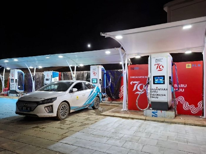 MANTAP! 18 Unit SPKLU PLN Siap Layani Kendaraan Listrik HUT ke-79 RI di IKN