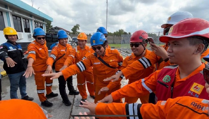 Capai Kinerja Zero Accident, PLN UIP KLB Raih Penghargaan dari Kemnaker
