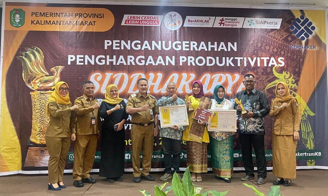 UMKM Binaan PLN “Serundeng Tradisional 3 Dare” Sabet Sertifikat Siddhakarya Kualifikasi Unggul