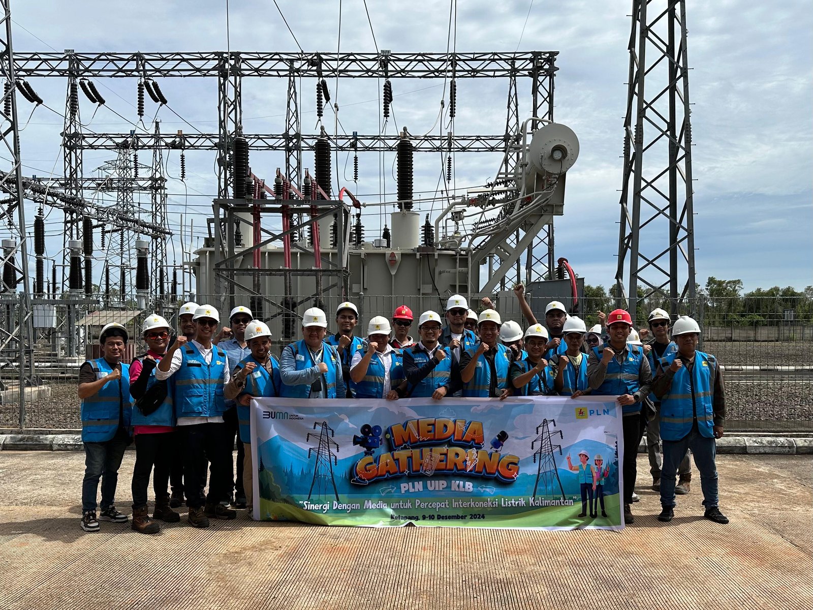 PLN Ajak Media se Kalbar Kunjungi SUTT 150 kV Kendawangan-Sukamara
