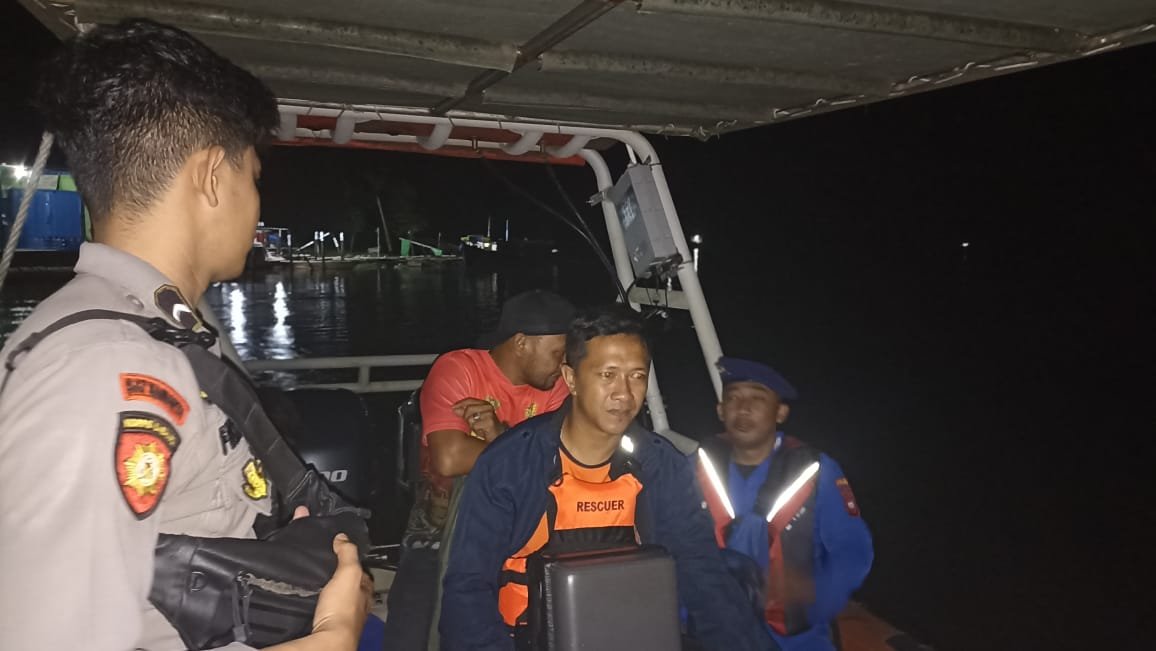 Tim Gabungan Perluas Pencarian Ibu Penjual Ikan yang Tenggelam di Sungai Kapuas