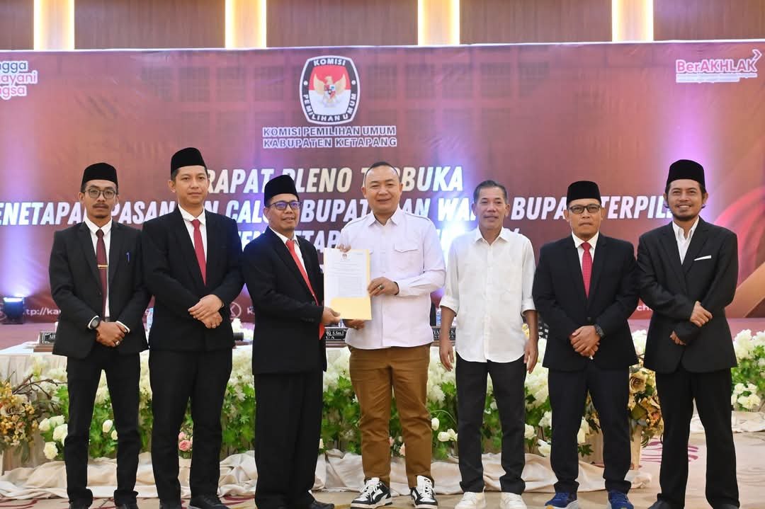 KPU Ketapang Tetapkan Alex-Jam Sebagai Bupati dan Wakil Bupati Terpilih 2025 - 2030