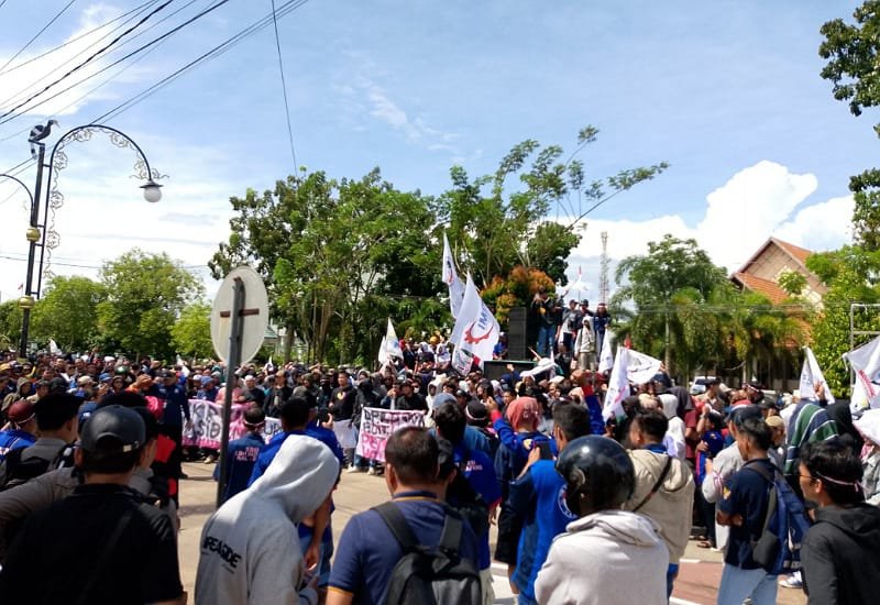 Aksi Demonstrasi Penetapan UMSK di Ketapang Kembali Bergulir