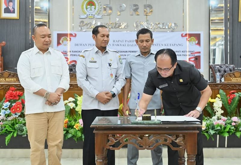 DPRD Ketapang Gelar Paripurna Pemberhentian dan Penetapan Kepala Daerah Terpilih
