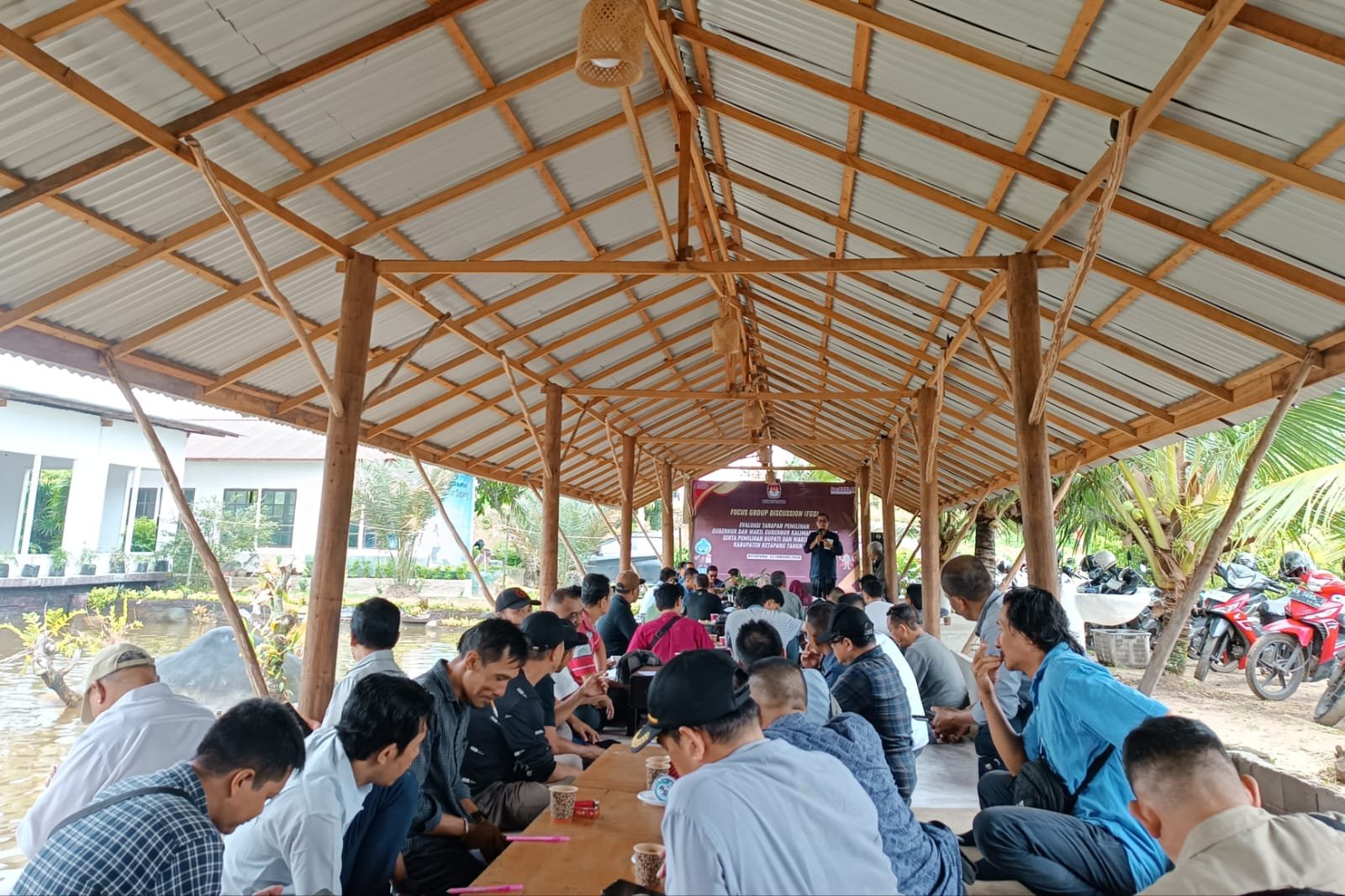 Evaluasi Tahapan Pilkada, KPU Gelar FGD bersama Awak Media Ketapang