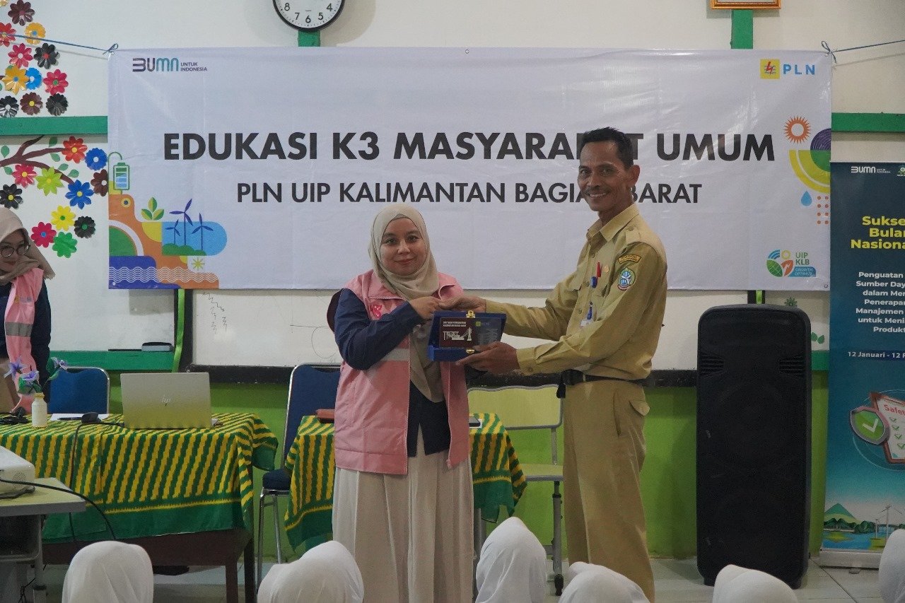 PLN UIP KLB Ajak Generasi Muda Pahami Manfaat dan Bahaya Listrik Lewat Edukasi Seru di Sekolah